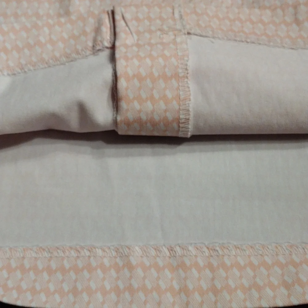 NWT Attyre New York Pull-On Geometric Print Pencil Skirt, Size 4, Pink & White